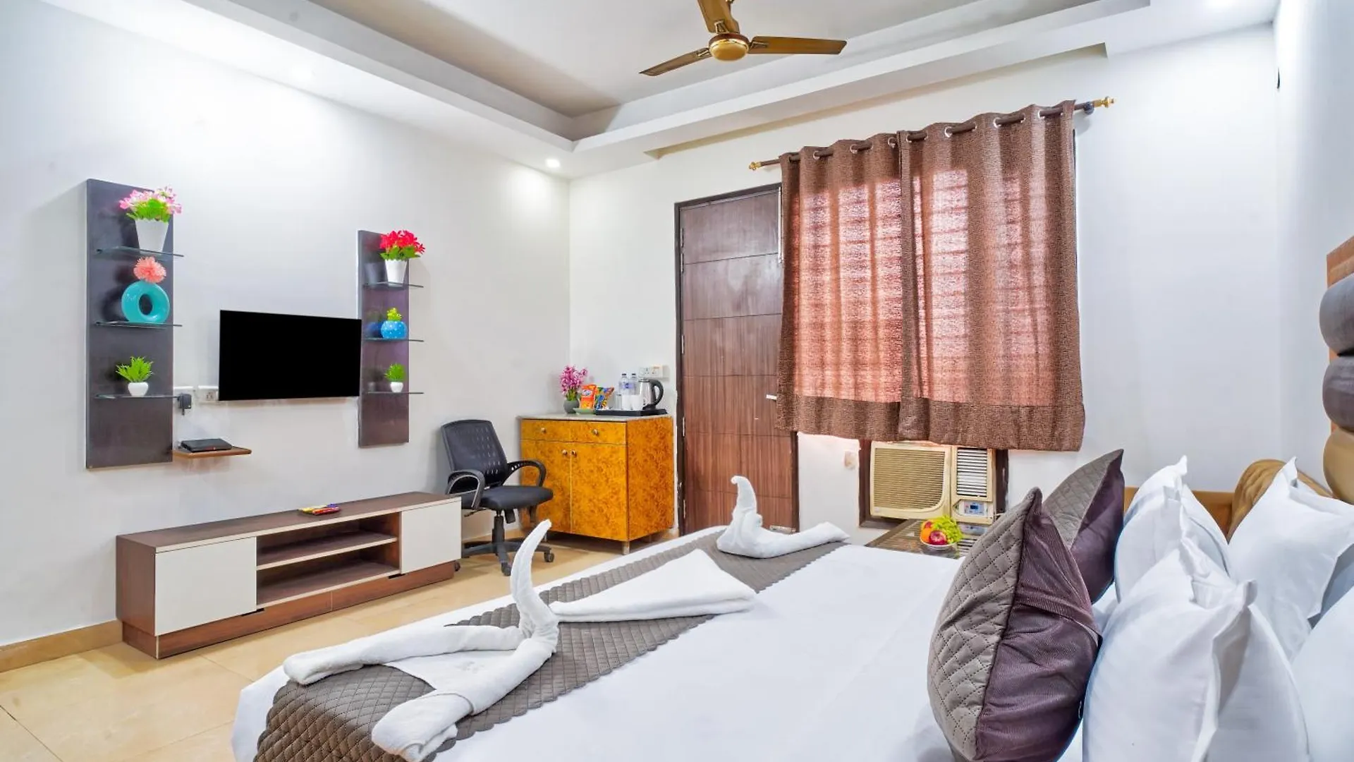Nexhub Stay - Golf Course Road Gurgaon 0*,  Indie