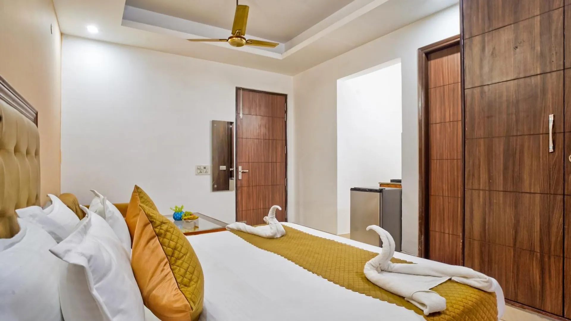 Nexhub Stay - Golf Course Road Gurgaon Hotel