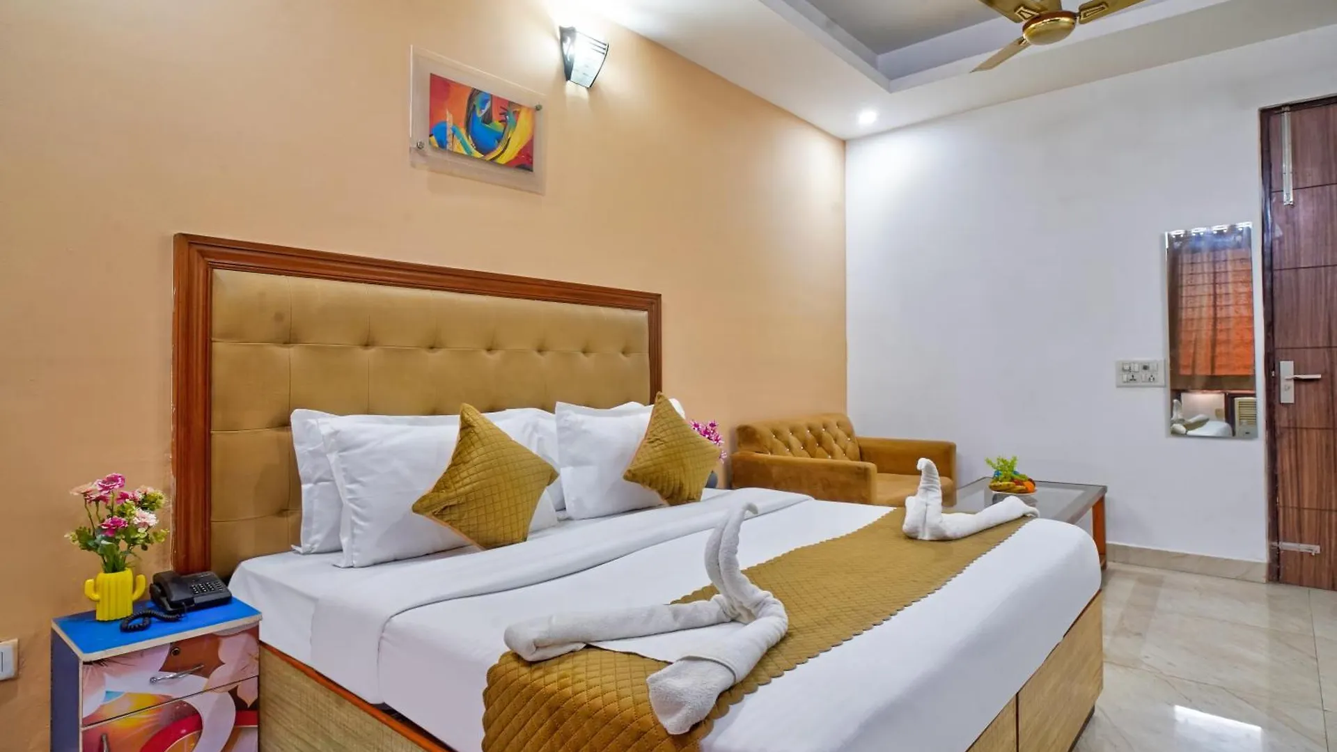 Nexhub Stay - Golf Course Road Gurgaon 0*,  Indie