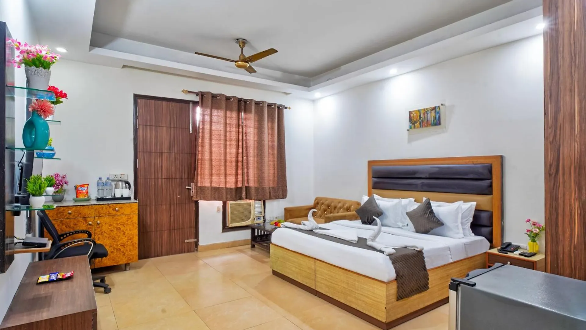 Hotel Nexhub Stay - Golf Course Road Gurgaon