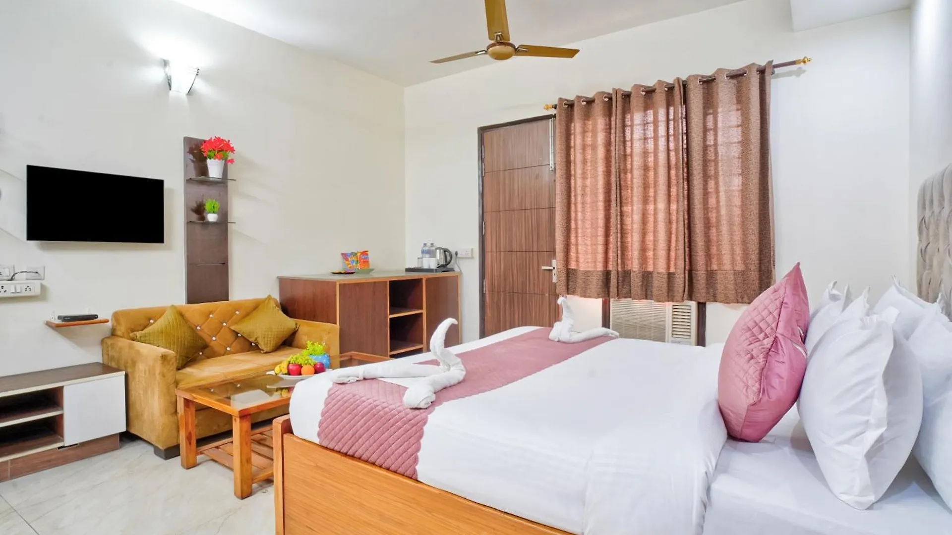 Nexhub Stay - Golf Course Road Gurgaon Indie