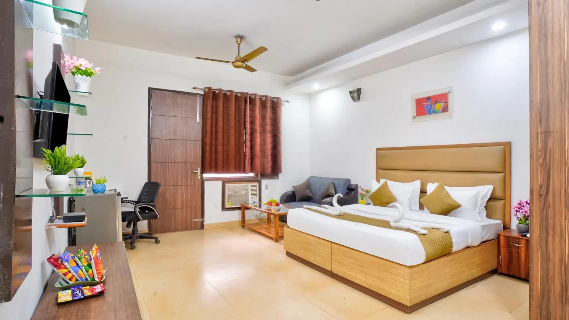 Hotel Nexhub Stay - Golf Course Road Gurgaon